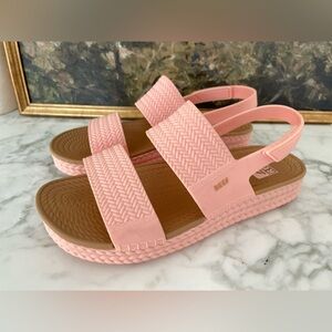Reef Water Vista Sandals Size 7
